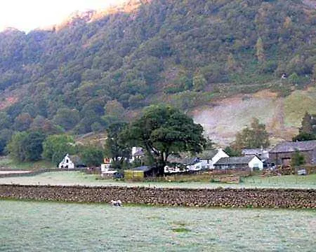 אורחן The Langstrath Country